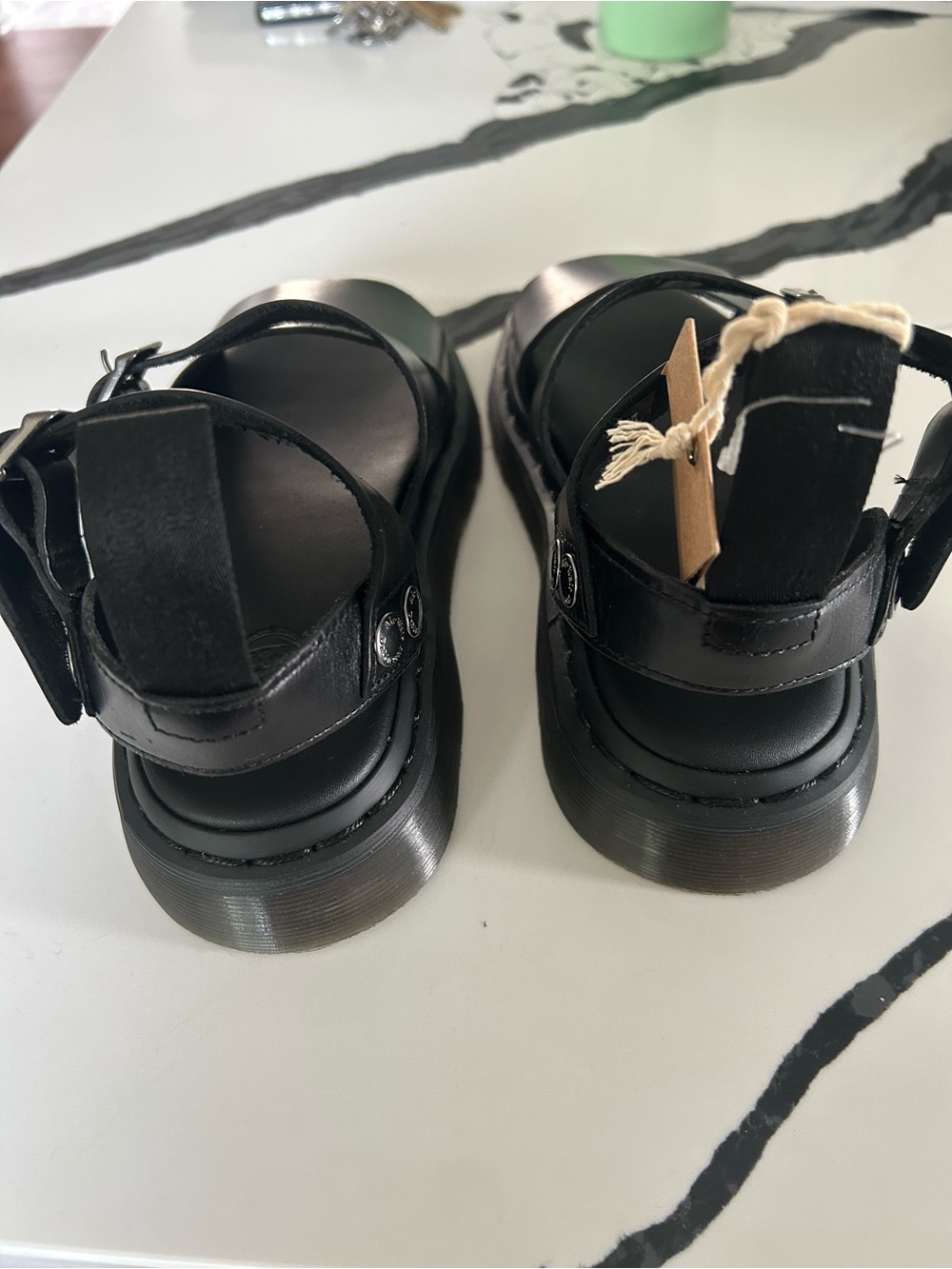 New Dr. Martens Gryphon Women Black Triple-Strap Leather Sandals Size 5 Black - Picture 2 of 7